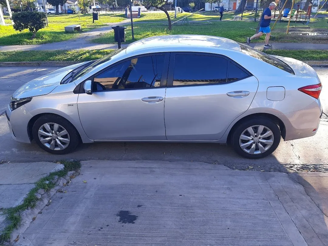 Mira esta publicación de Toyota Corolla 2015 en Motordil