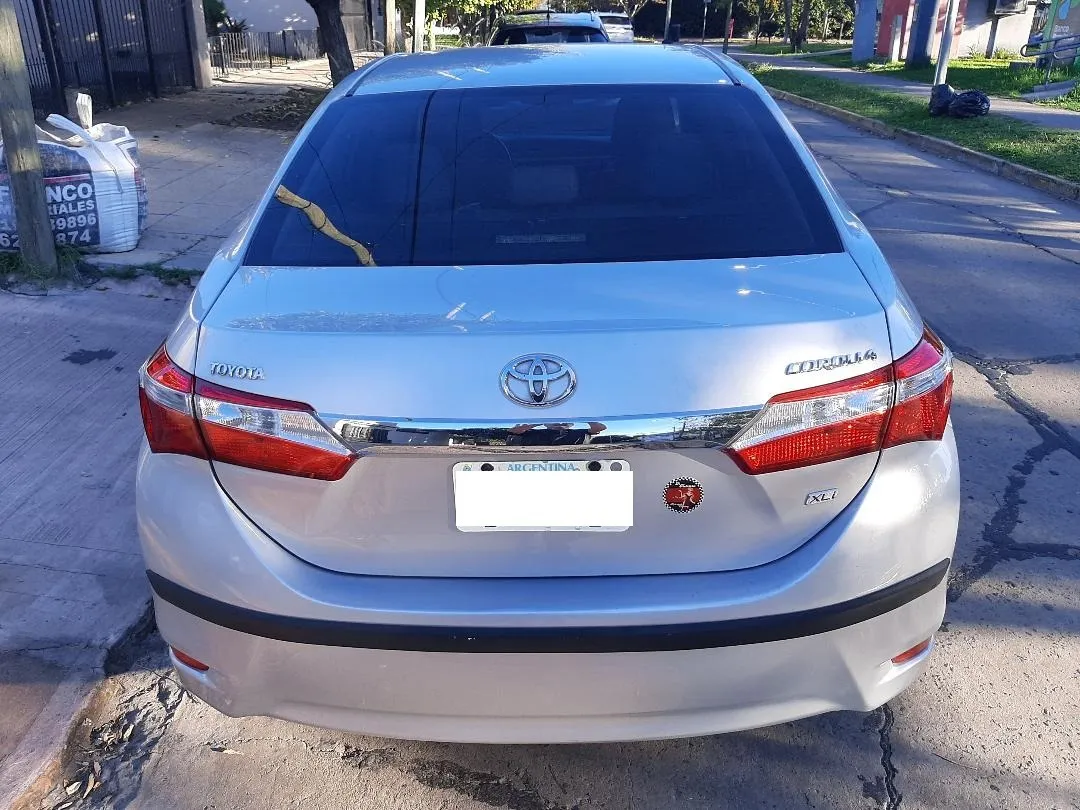 Mira esta publicación de Toyota Corolla 2015 en Motordil