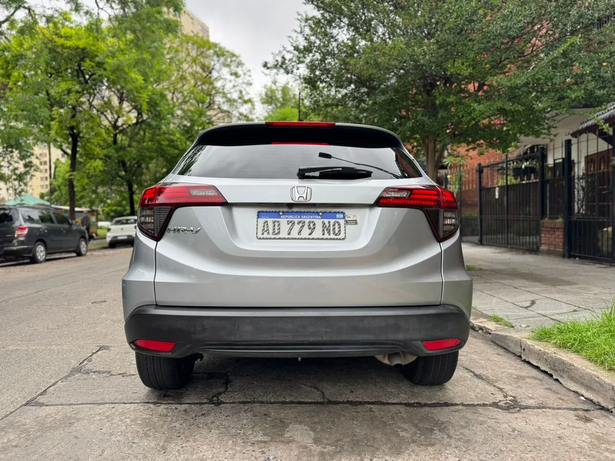 Mira esta publicación de Honda HRV 2019 en Motordil