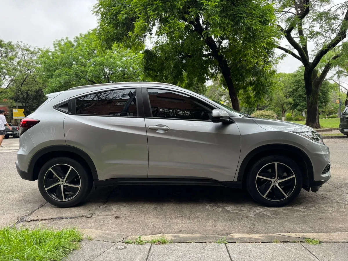 Mira esta publicación de Honda HRV 2019 en Motordil