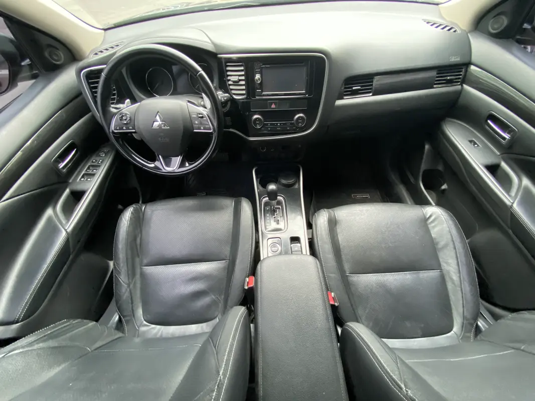 Mira esta publicación de Mitsubishi Outlander 2018 en Motordil