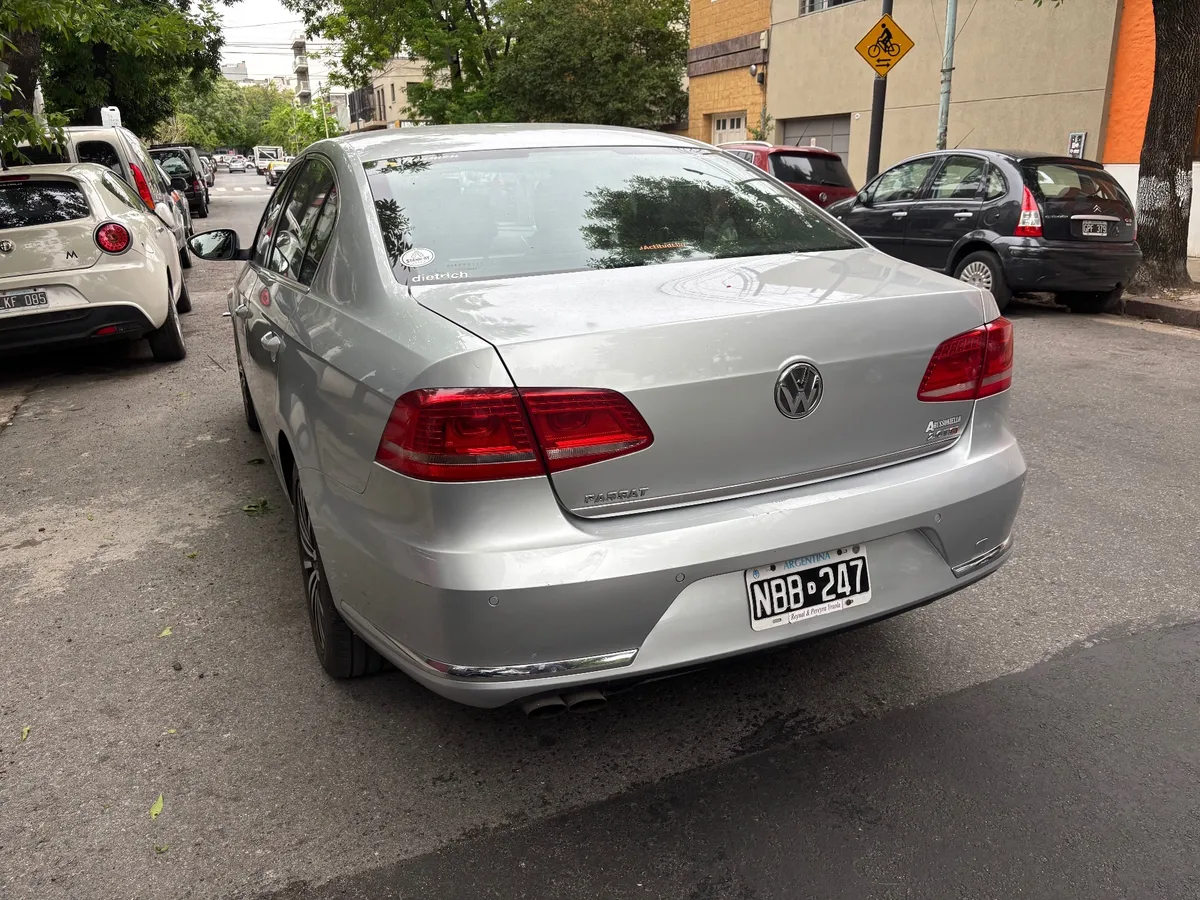 Mira esta publicación de Volkswagen Passat 2013 en Motordil