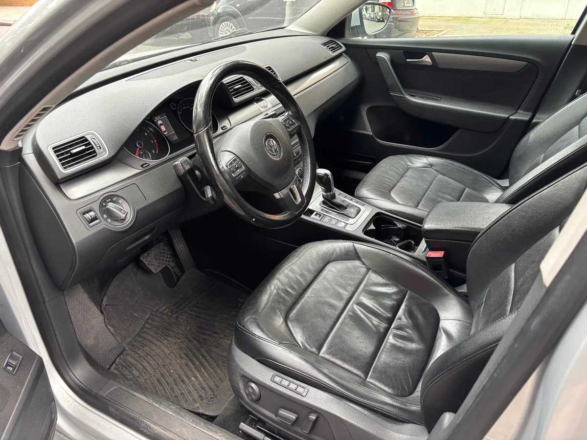 Mira esta publicación de Volkswagen Passat 2013 en Motordil