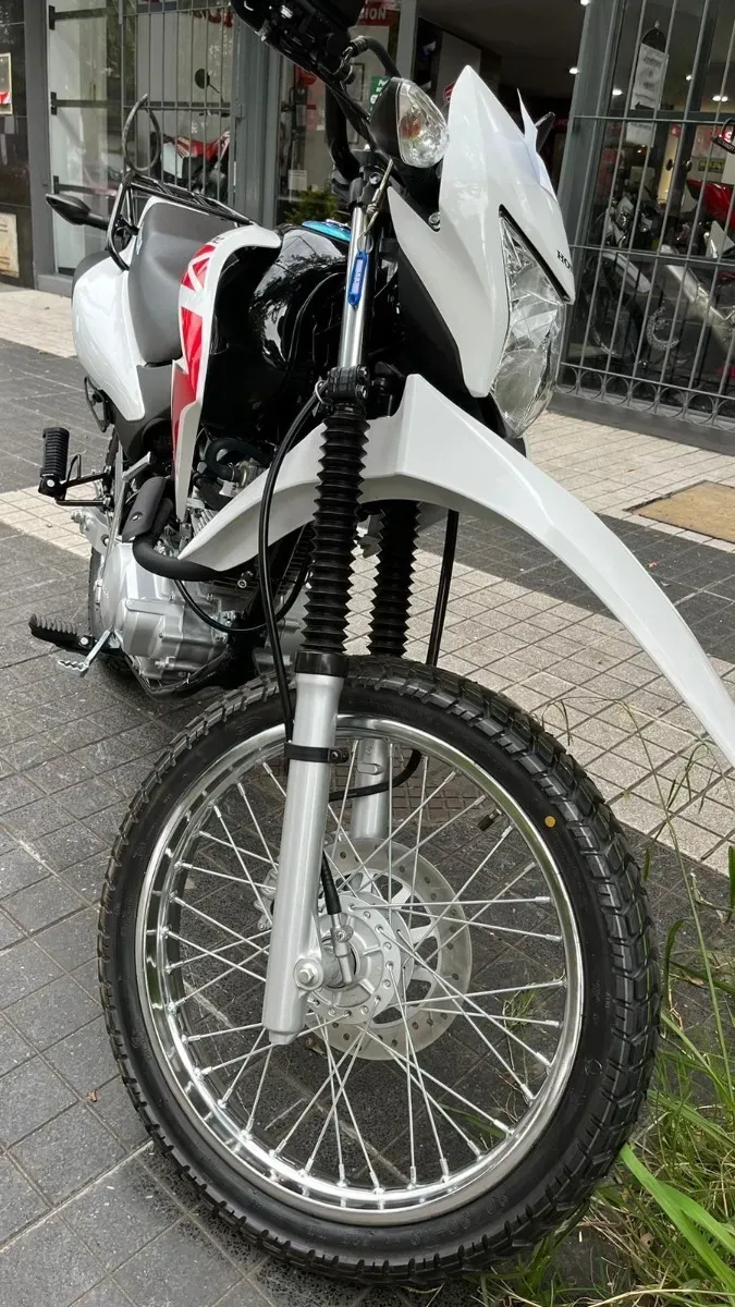 Mira esta publicación de Honda XR 150 2025 en Motordil