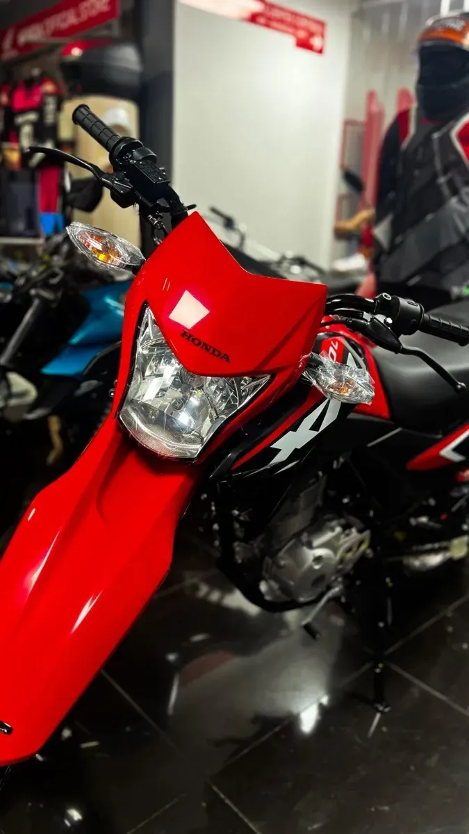 Mira esta publicación de Honda XR 150 2025 en Motordil