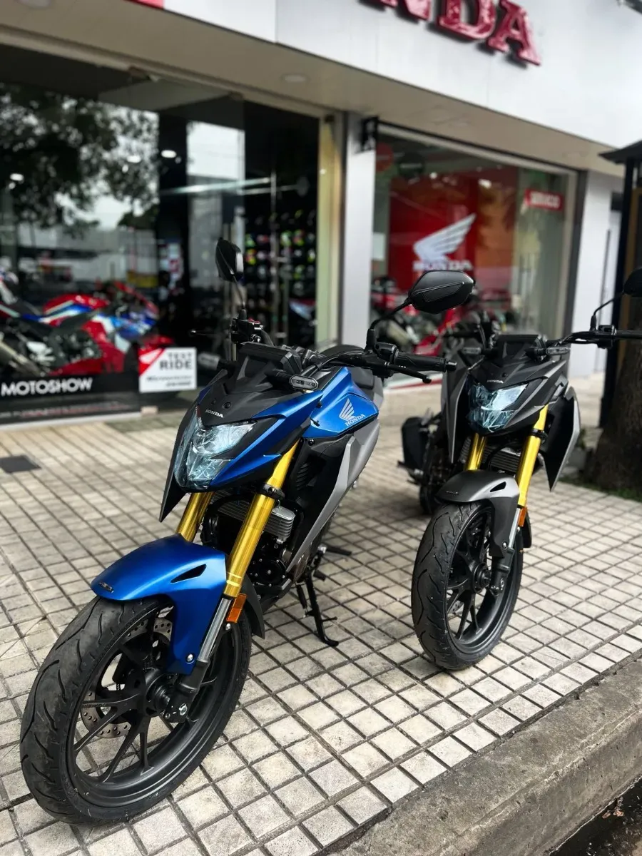 Mira esta publicación de Honda CB 300 2025 en Motordil