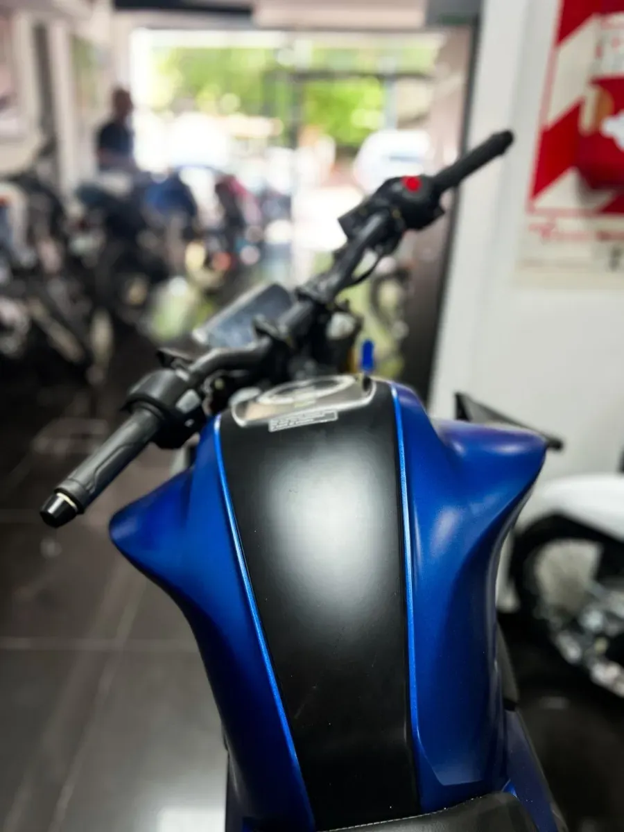 Mira esta publicación de Honda CB 300 2025 en Motordil