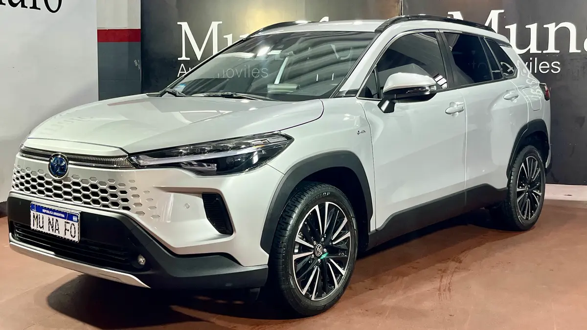 Mira esta publicación de Toyota Corolla Cross 2024 en Motordil
