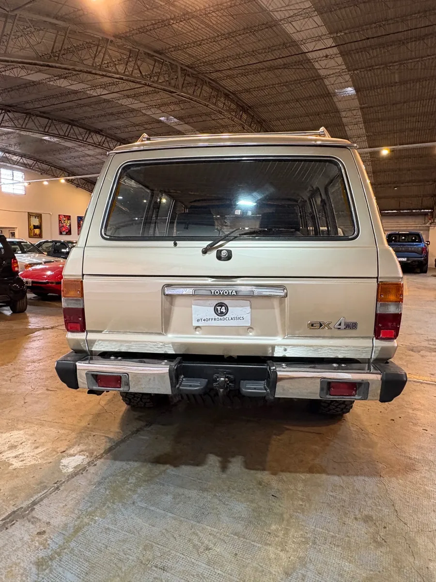 Mira esta publicación de Toyota Land Cruiser 1989 en Motordil