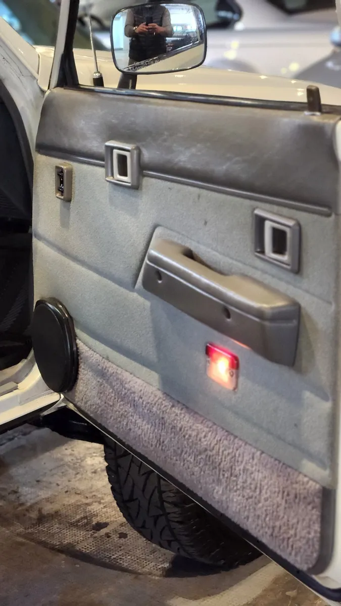 Mira esta publicación de Toyota Hilux 1986 en Motordil