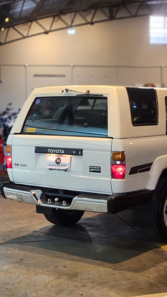 Mira esta publicación de Toyota Hilux 1986 en Motordil