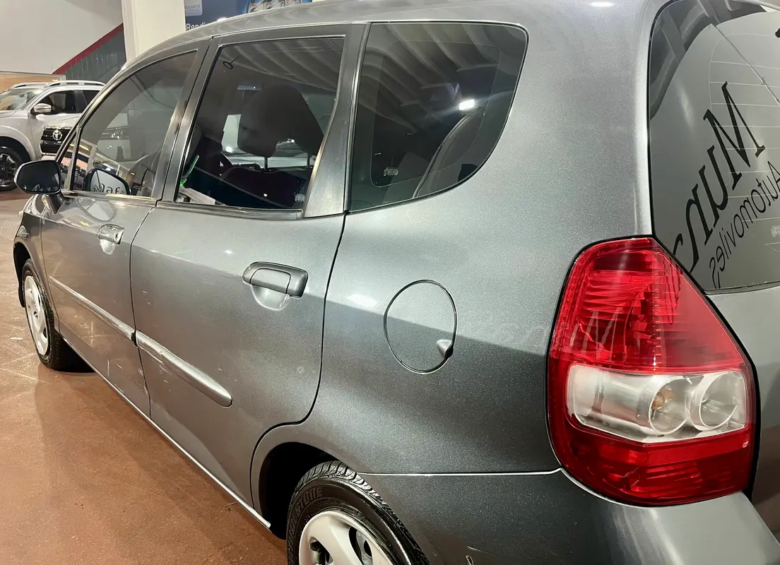 Mira esta publicación de Honda FIT 2007 en Motordil