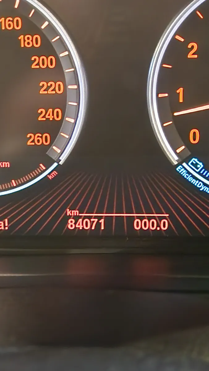 Mira esta publicación de BMW X5 2015 en Motordil