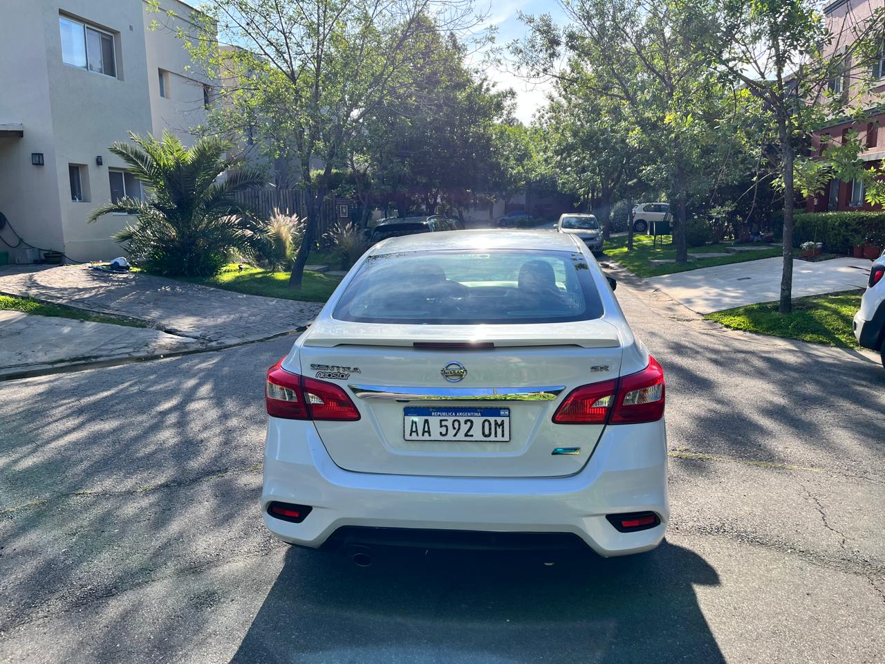 Mira esta publicación de Nissan Sentra 2016 en Motordil