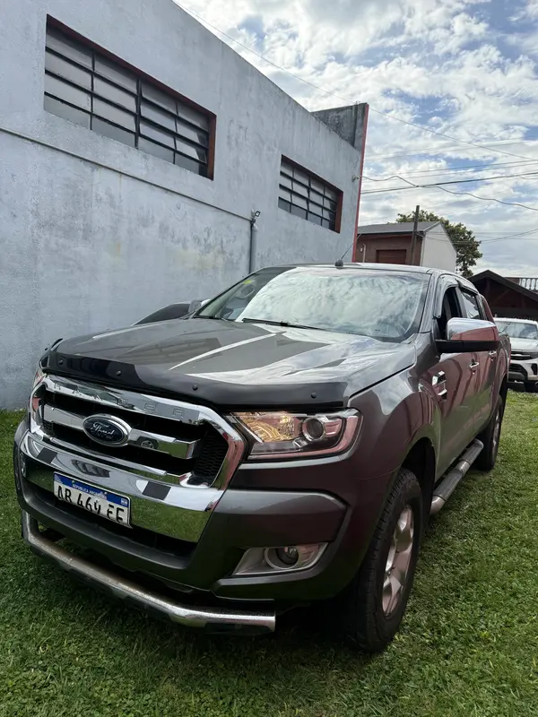 Mira esta publicación de Ford Ranger 2017 en Motordil