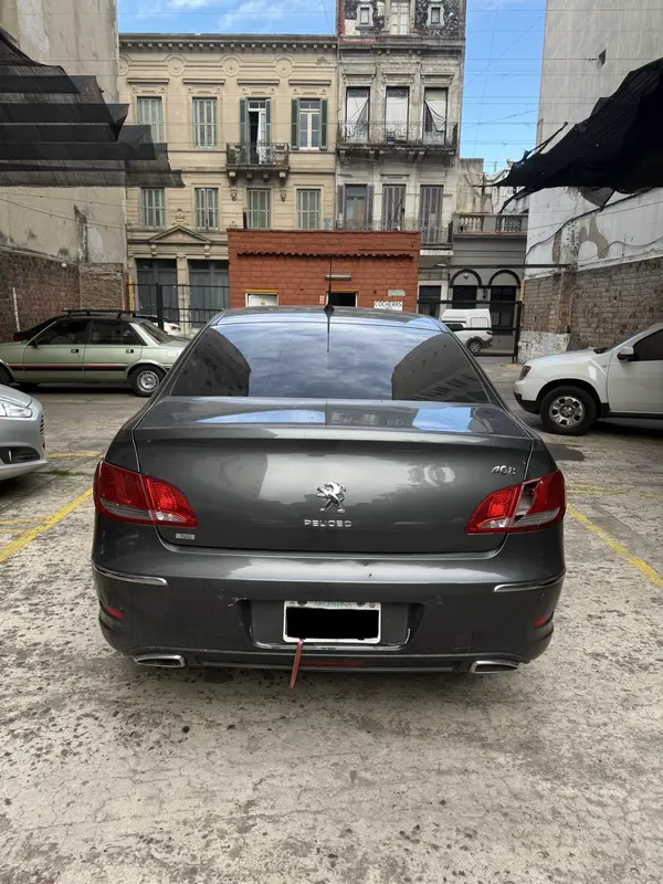 Mira esta publicación de Peugeot 408 2012 en Motordil