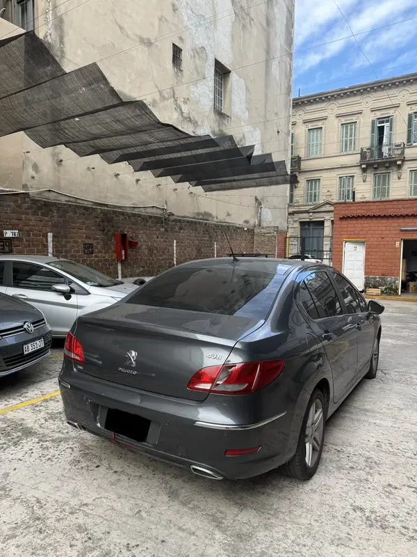 Mira esta publicación de Peugeot 408 2012 en Motordil