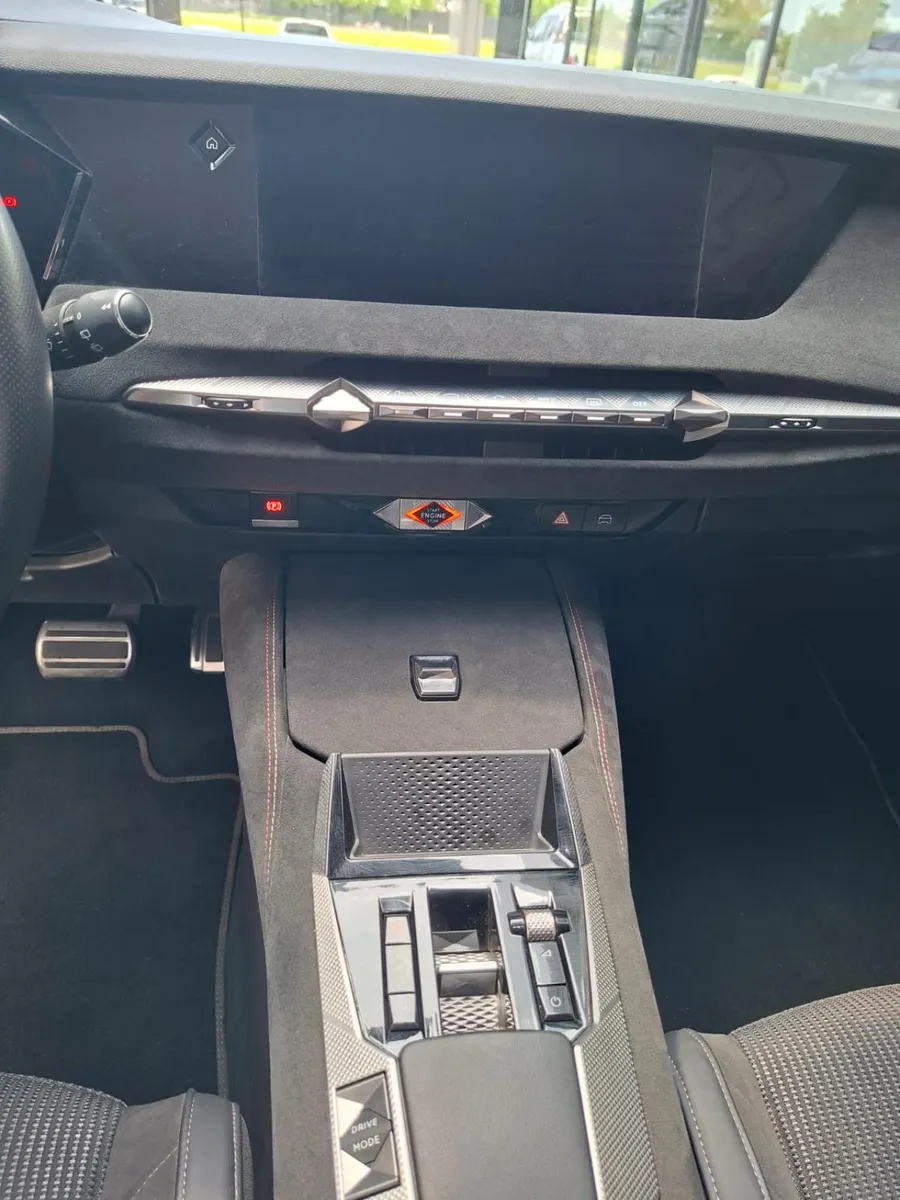 Mirá esta publicación de Ds Automobiles DS4