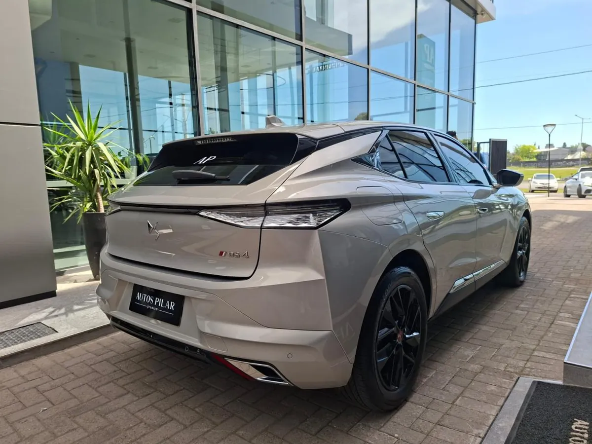 Mirá esta publicación de Ds Automobiles DS4