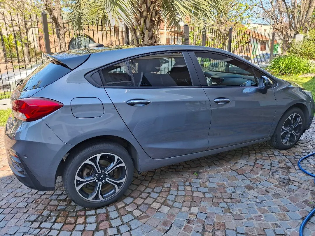 Mira esta publicación de Chevrolet Cruze 2022 en Motordil