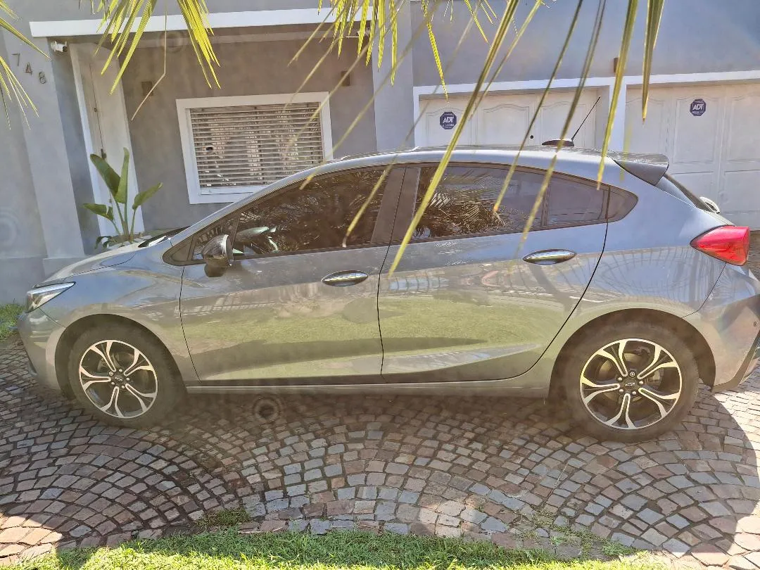 Mira esta publicación de Chevrolet Cruze 2022 en Motordil