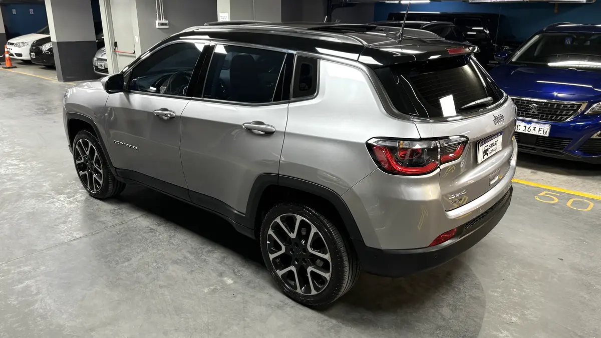 Mira esta publicación de Jeep Compass 2020 en Motordil