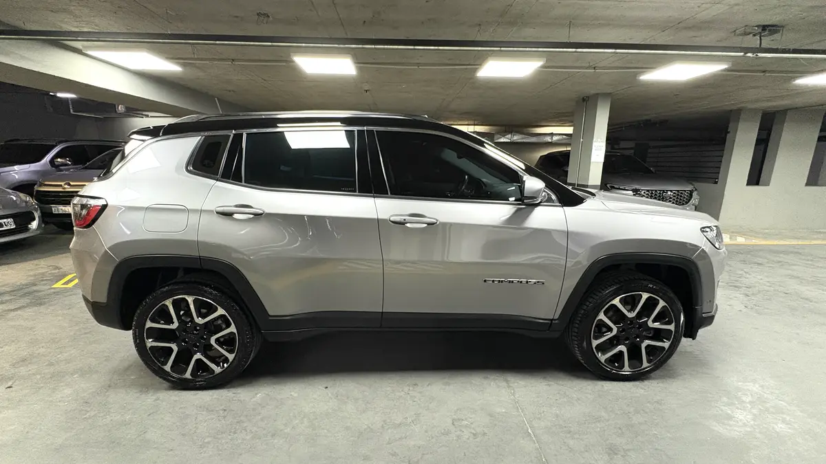 Mirá esta publicación de Jeep Compass