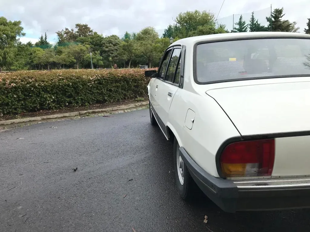 Mira esta publicación de Peugeot 504 1986 en Motordil
