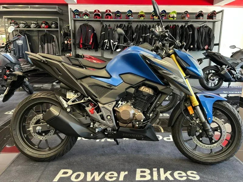 Mira esta publicación de Honda CB 300 2025 en Motordil