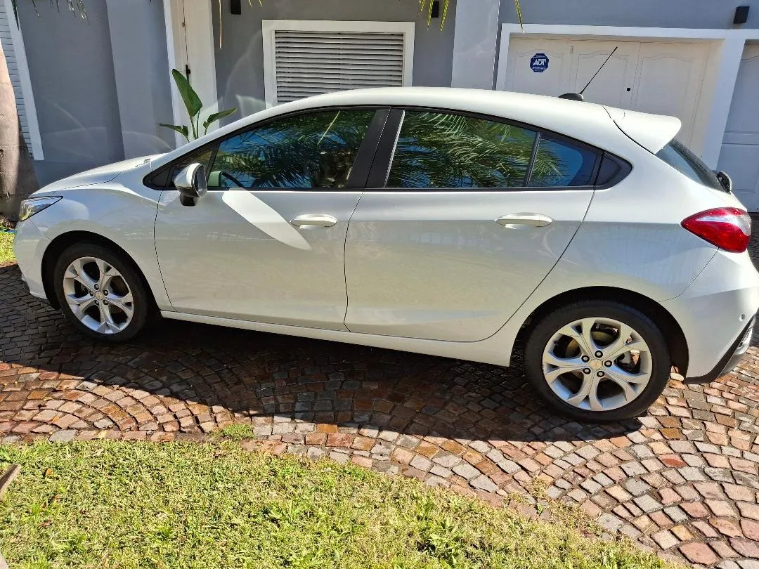 Mira esta publicación de Chevrolet Cruze 2018 en Motordil