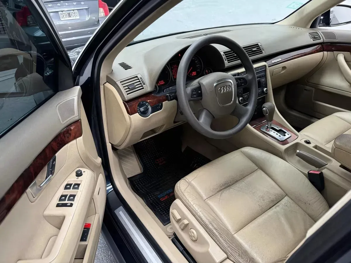 Mira esta publicación de Audi A4 Avant 2007 en Motordil