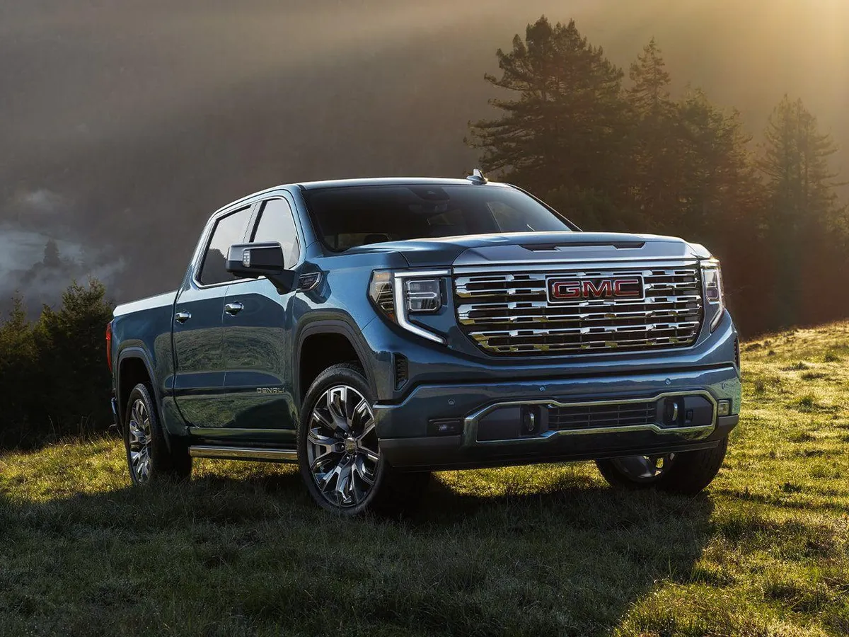 Mira esta publicación de GMC Sierra 2025 en Motordil