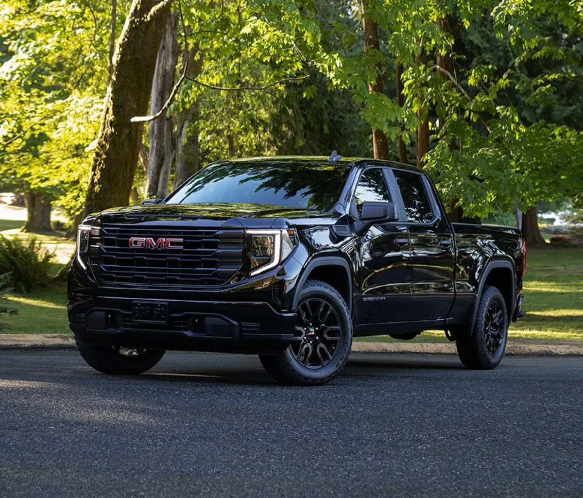 Mira esta publicación de GMC Sierra 2025 en Motordil