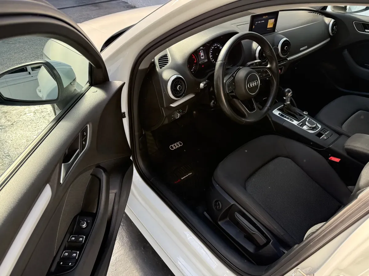 Mira esta publicación de Audi A3 Sedan 2017 en Motordil