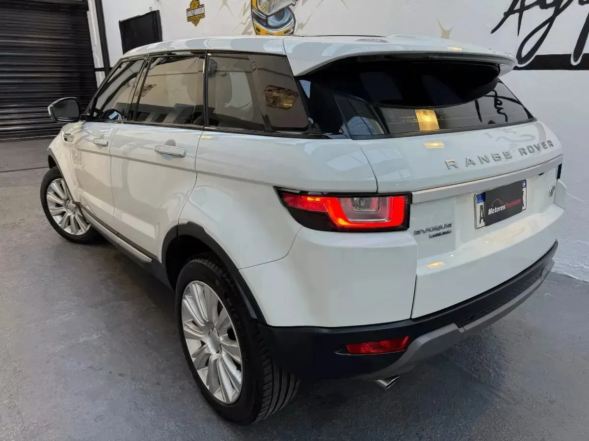 Mira esta publicación de Land Rover Range Rover Evoque 2017 en Motordil