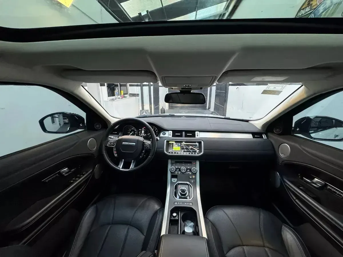 Mira esta publicación de Land Rover Range Rover Evoque 2017 en Motordil