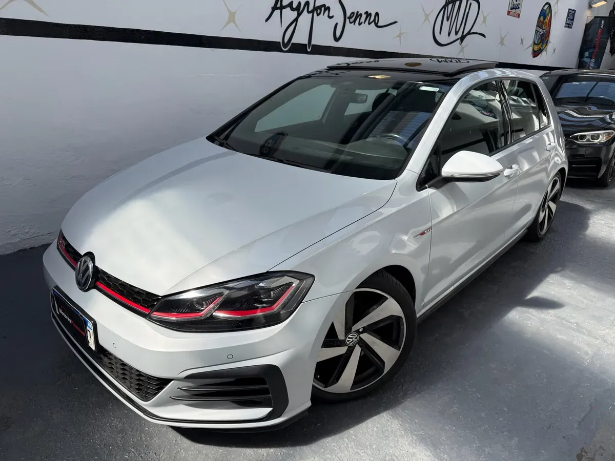 Mira esta publicación de Volkswagen Golf 2018 en Motordil