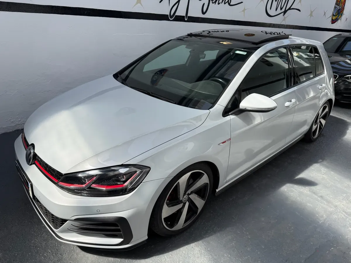 Mira esta publicación de Volkswagen Golf 2018 en Motordil