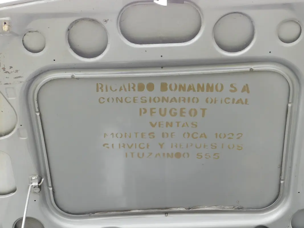 Mira esta publicación de Peugeot 504 1981 en Motordil