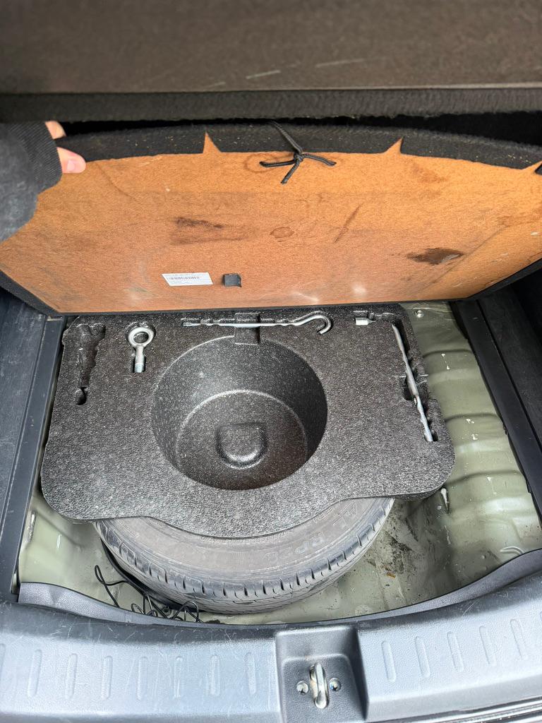 Mira esta publicación de Honda FIT 2008 en Motordil