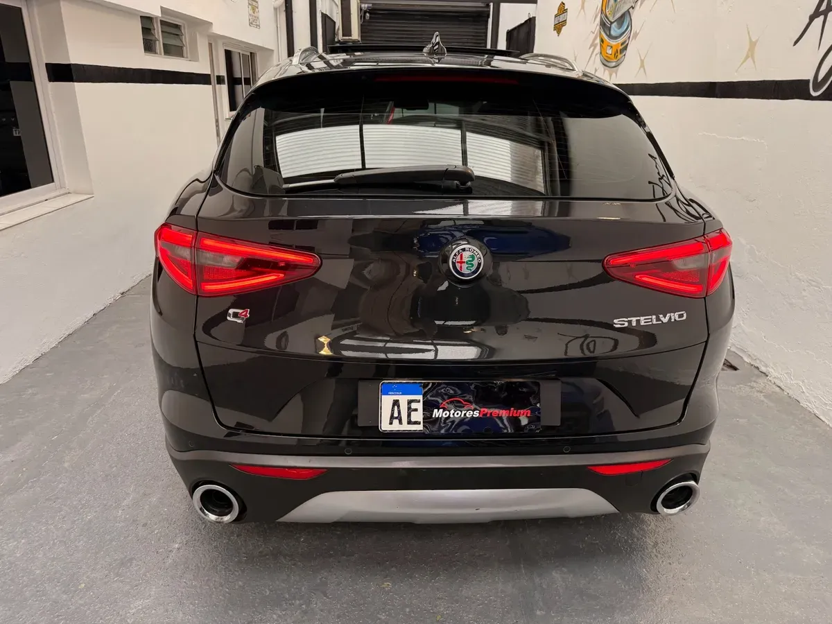 Mirá esta publicación de Alfa Romeo Stelvio