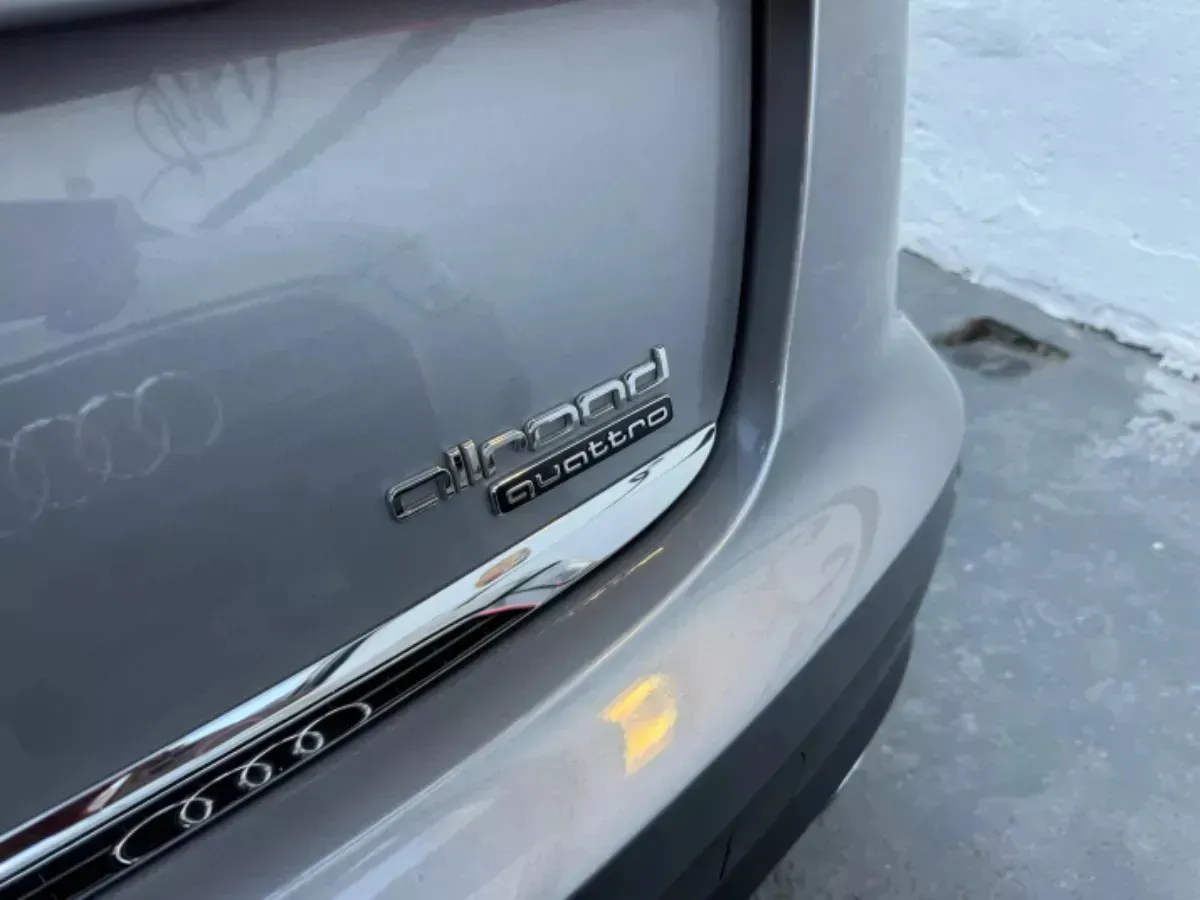 Mira esta publicación de Audi A6 Allroad 2016 en Motordil