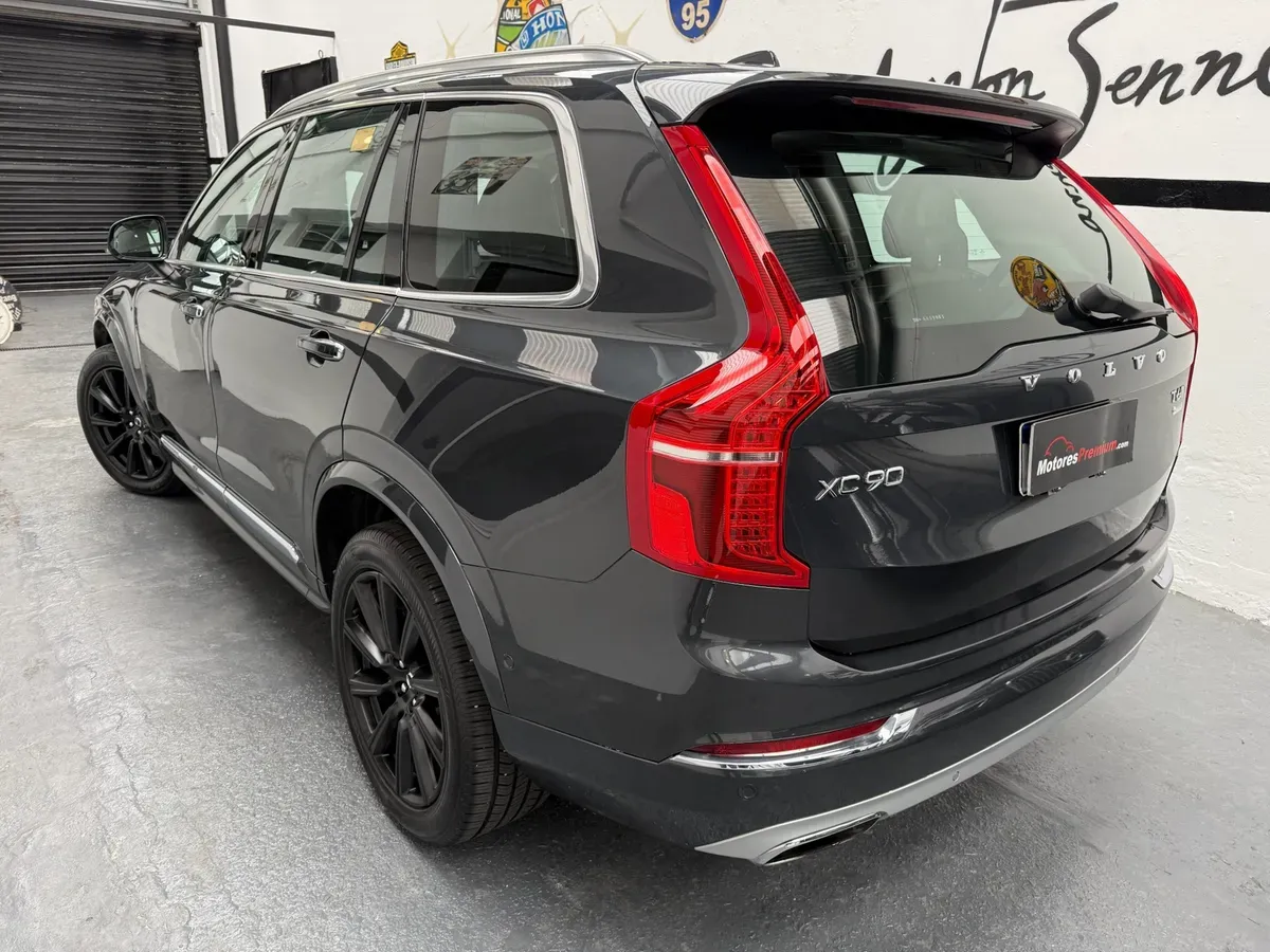 Mira esta publicación de Volvo XC 90 2017 en Motordil