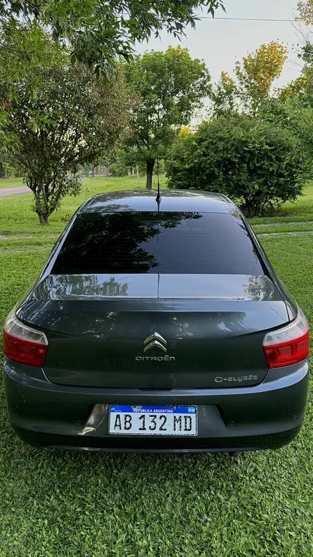 Mira esta publicación de Citroen C Elysee 2017 en Motordil