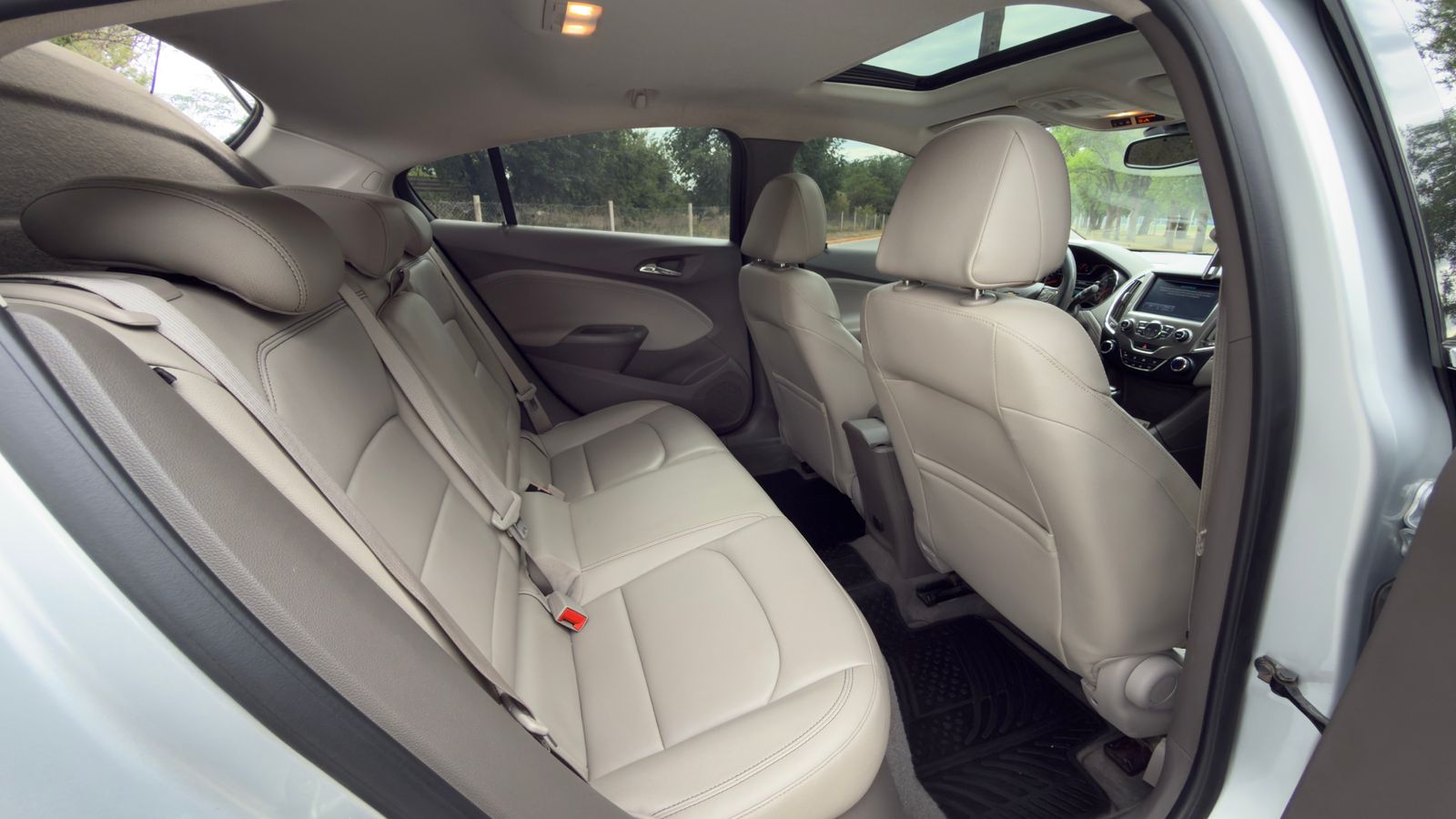 Mira esta publicación de Chevrolet Cruze 2017 en Motordil