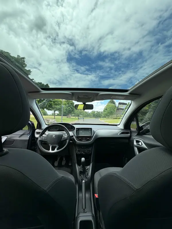 Mira esta publicación de Peugeot 208 2015 en Motordil