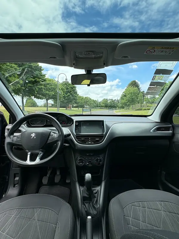 Mira esta publicación de Peugeot 208 2015 en Motordil