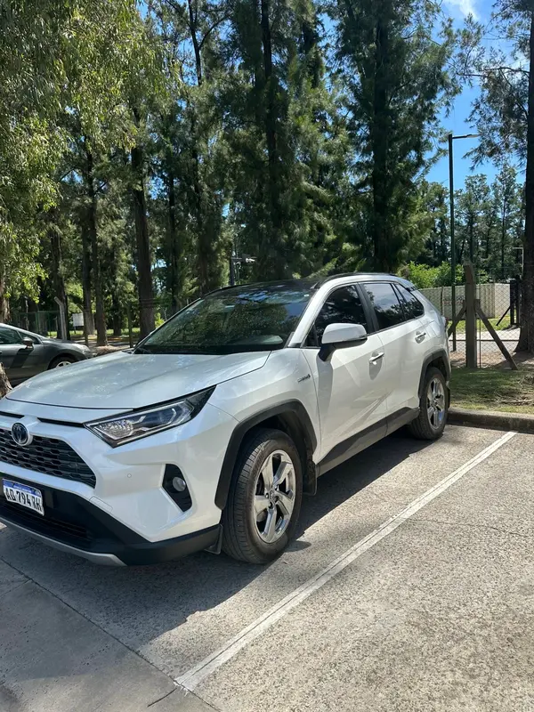 Mira esta publicación de Toyota RAV4 2019 en Motordil