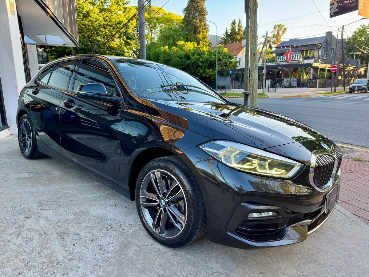Mira esta publicación de BMW Serie 1 2021 en Motordil