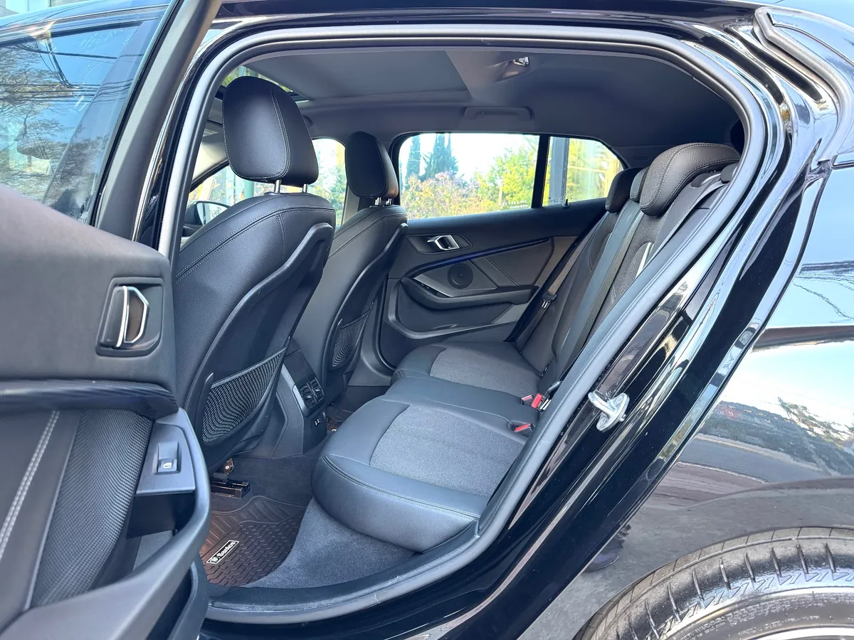 Mira esta publicación de BMW Serie 1 2021 en Motordil